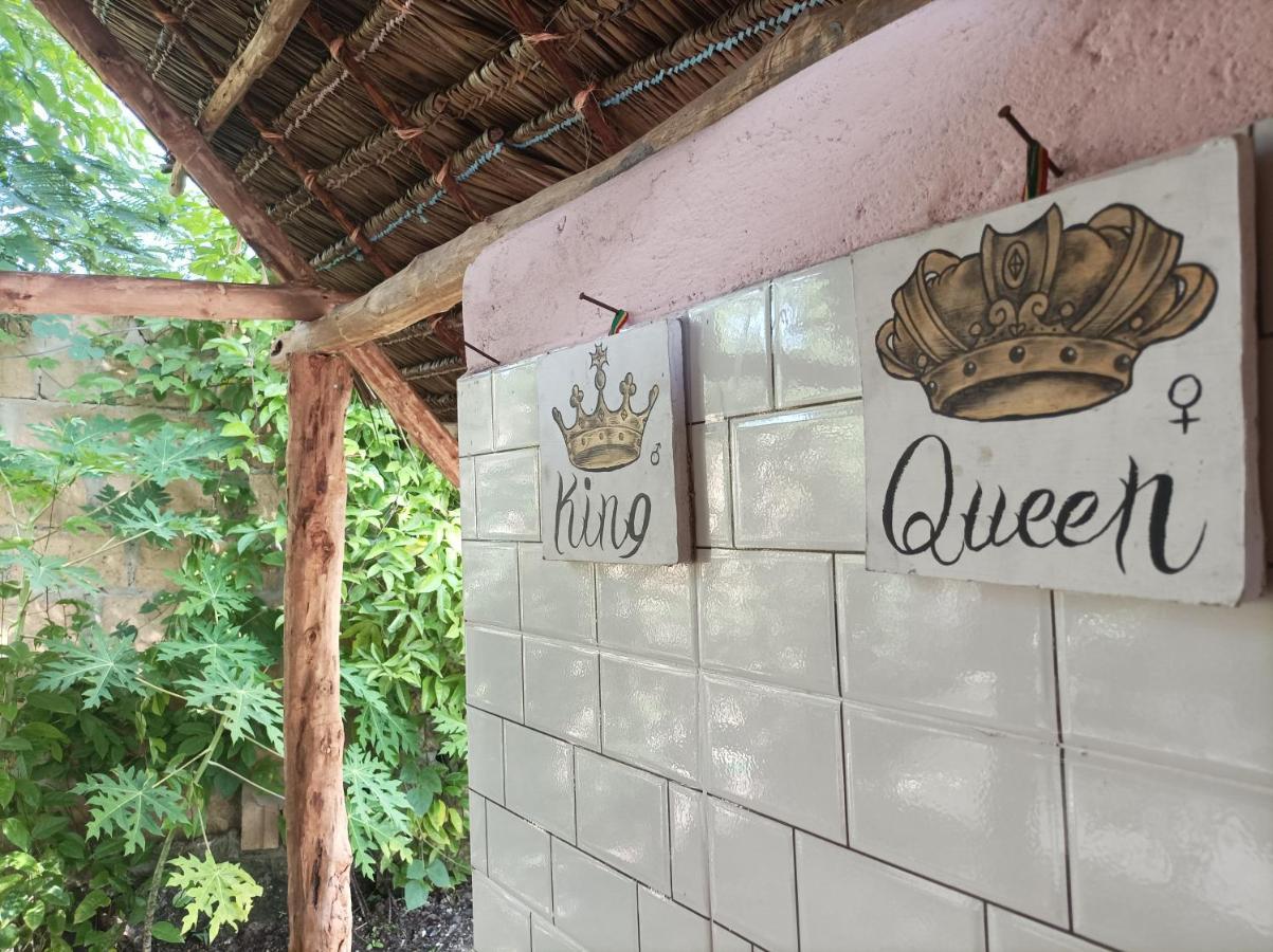 Mamarasta Bed & Breakfast Bwejuu Exterior photo