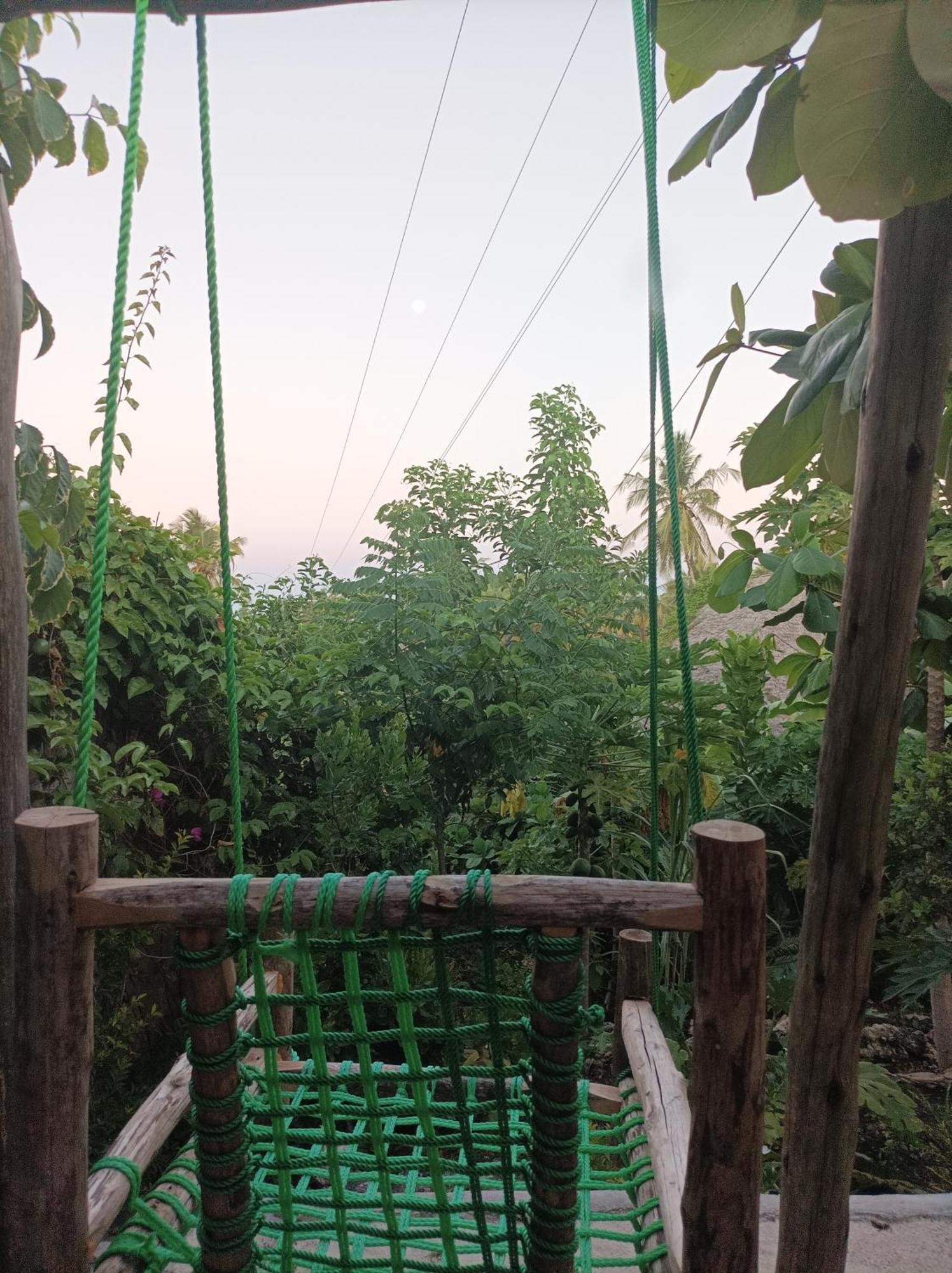 Mamarasta Bed & Breakfast Bwejuu Exterior photo